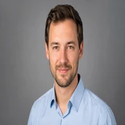 Porträt Julia Köhler, Fachredaktion Prüfpunkte